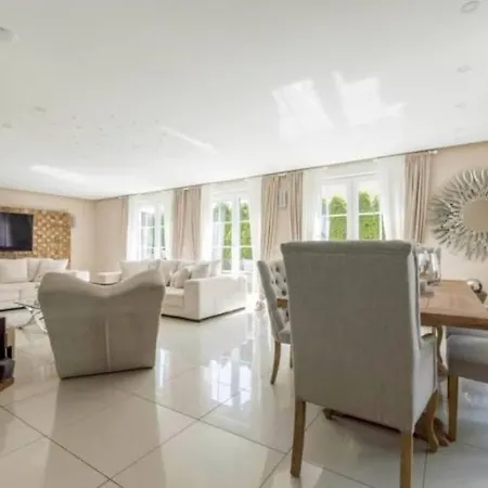 Private House וילה *